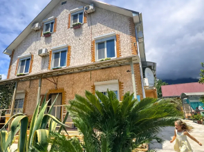 Barkhatny Sezon Guest House