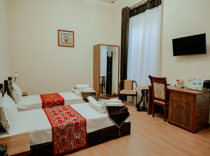 Отель Imperial Palace