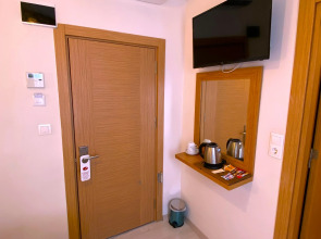 Отель Zeyn Otel Istanbul