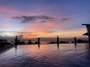 Отель Golden Hill Resort