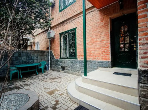 Отель Toma's House