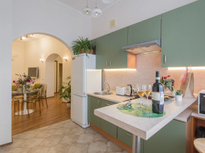 Квартира GM Apartments Стильная Трехкомнатная на Бульварном кольце