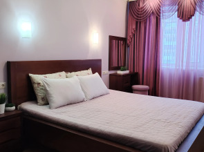 Квартира на Бикбая 23/2. Просторные трёхкомнатные апартаменты на 6 гостей.