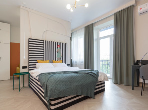 Квартира Величественная сталинка на набережной в историческом центре города-героя.