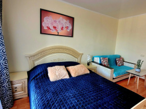 Апартаменты на Фрунзе в центре Размещение до 10-ти человек