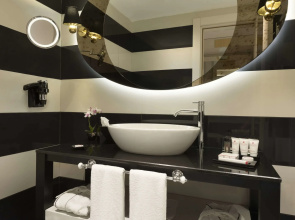 Ramada Hotel & Suites by Wyndham Istanbul Sisli