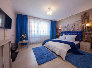 Trekhkomnatnaya na Alekseeva 109 Flat