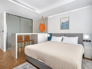 Sunshine Studio E208 Apartments