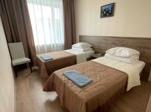 Отель Платон