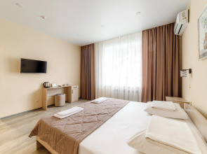 Отель Платон