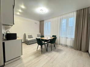 V Tsentre Goroda A2 Apart Flat