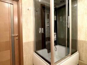 Квартира 3-комнатная Видовая Yarapartments на Набережной