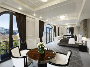 Отель Ambassadori Hotel Tbilisi