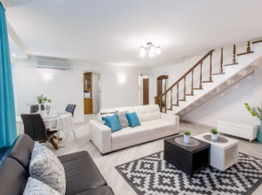 Апартаменты Четырехкомнатные с Видом на Набережную