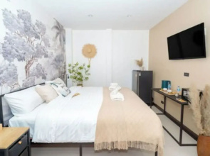 Mitsu Guest House