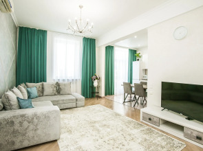 Апартаменты 3 комнатные Интернациональная 2 Центр города