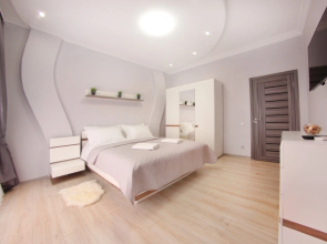 Dvukhkomnatnye Ryadom S Parkom Pervogo Prezidenta Apartments