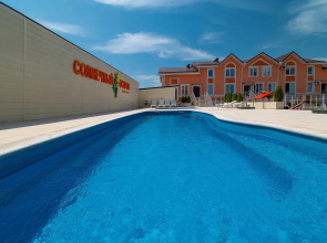 S Basseynom I Prekrasnym Vidom Apartments