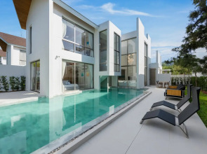 Wallaya Villas Bang Tao by Tropic Look Resort
