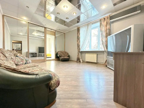 Квартира Четырехкомнатная в Центре на Островского