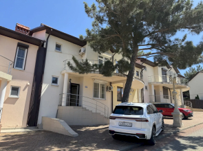 Taunhaus 170 s Terrasoy i Vidom na Gory Basseyn - Kabardinka Private house