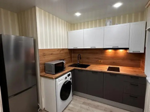 Kvartira Polarnye zori 45k1 Centr
