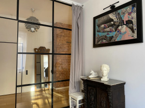 Квартира Art Tolstoy House