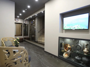 Отель Homey Airport