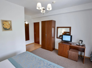 Отель Marina Inn