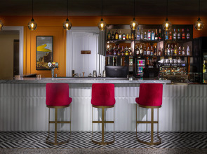 The Basilian Minsk hotel, Curio Collection by Hilton