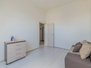 Апартаменты Двухкомнатная Квартира на Мансардном Этаже