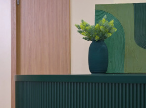 Отель Mirum Hotel