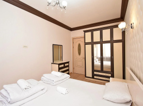 Апартаменты RentInnYerevan 13 Pavstos Buzand Street