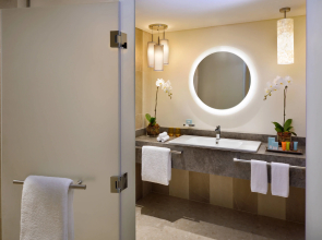 Lapita, Dubai Parks and Resorts, Autograph Collection