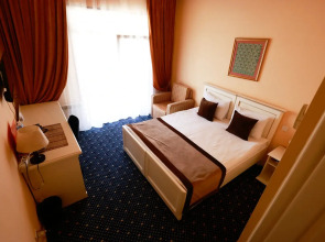 Отель East Legend Panorama