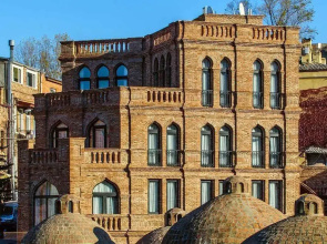 Hotel Abanotubani