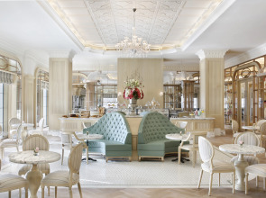 Отель Al Habtoor Palace