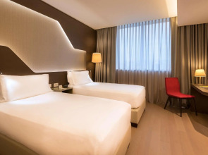 DoubleTree by Hilton Hotel Yerevan City Centre