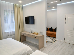 Отель QUT Hotel