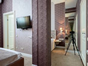 Меблированные комнаты  Серебряная лошадь