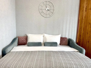 Квартира Букинг39 двухкомнатная с видом на реку