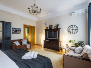 Квартира GM Apartments Четверка в Доме на Набережной у Кремля