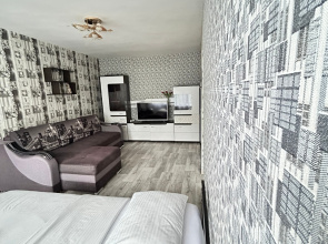 Dvukhkomnatnaya Monro Flat