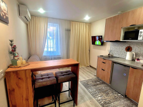 Studiya 3 Na Ulyyanovskoy 11/1 Flat