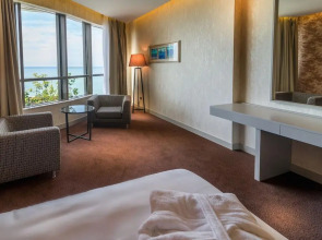 The Grand Gloria Отель