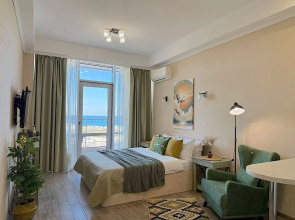 Akvadelyuks u morya, s bassejnom, SPA, plyazhem N355 Apartments