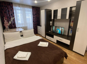 Shestimestnaya Dvushka DUBKI S 4 Krovatyami Apartments