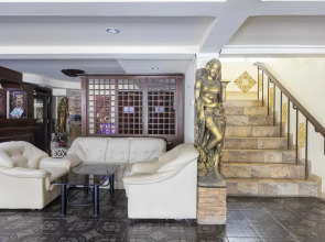 Отель Jaranya Hotel