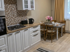 Апартаменты 2х-комнатная квартира в шаге от Верхнего озера