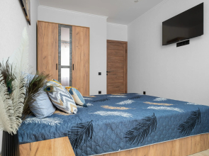 Квартира с дизайнерским ремонтом на Петра Метальникова